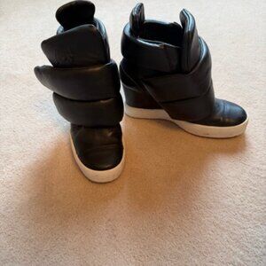Guiseppe Zanotti Sneakers